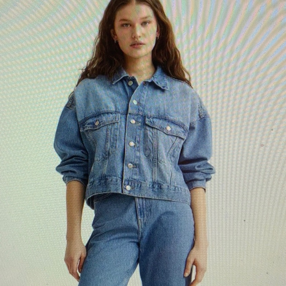 H&M OVERSIZED DENIM JACKET L LIKE NEW - Picture 3 of 10